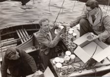 Loading yacht Forerunner with Rowntree Cocoa for a round-the-world voyage, 1954