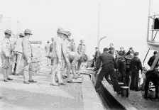 Loading MEADE, 1913. Creator: Bain News Service