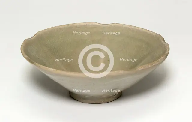 Lobed Bowl with Phoenix, Tang dynasty (618-907) or Five Dynasties period, late 9th/early 10th cent. Creator: Unknown.
