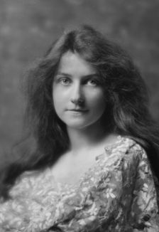 Lockwood, A., Miss, portrait photograph, 1914 Dec. 22. Creator: Arnold Genthe