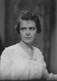 Lockwood, V., Miss, portrait photograph, 1917 Apr. 28. Creator: Arnold Genthe