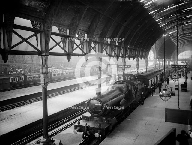 Locomotive at Paddington Station, Praed Street, Westminster, London. Artist: Unknown