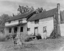 Log farmhouse, Roanoke County, Virginia, between 1900 and 1950. Creator: Frances Benjamin Johnston