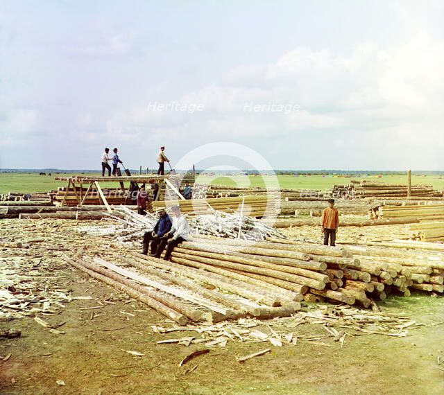 Log sawing, Kuzminskoy, 1912. Creator: Sergey Mikhaylovich Prokudin-Gorsky.