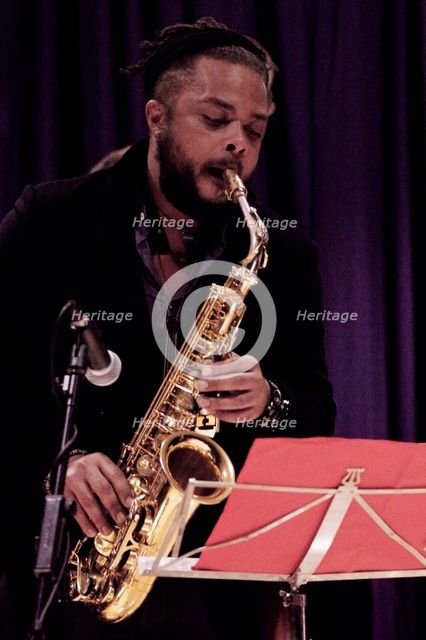 Logan Richardson, Watermill Jazz Club, Dorking, Surrey, Nov 2015. Artist: Brian O'Connor.