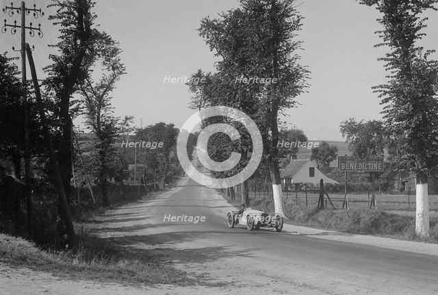 Lombard competing at the Boulogne Motor Week, France, 1928. Artist: Bill Brunell.