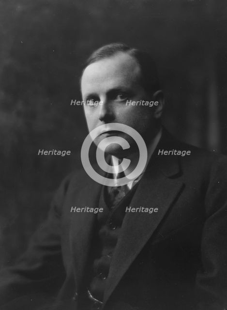 Longwill, W.B., Mr., portrait photograph, between 1916 and 1925. Creator: Arnold Genthe.