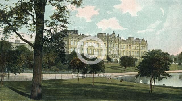 'London, Buckingham Palace', c1907. Artist: Unknown.