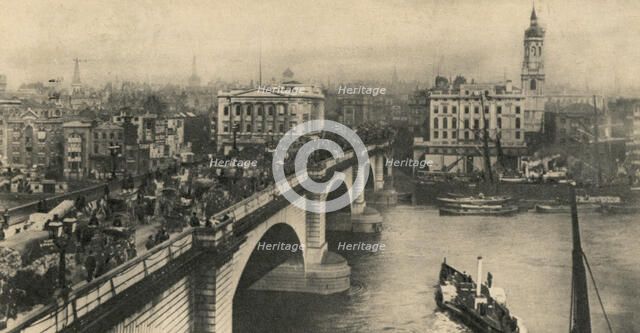 London Bridge, c1906. Artist: Unknown
