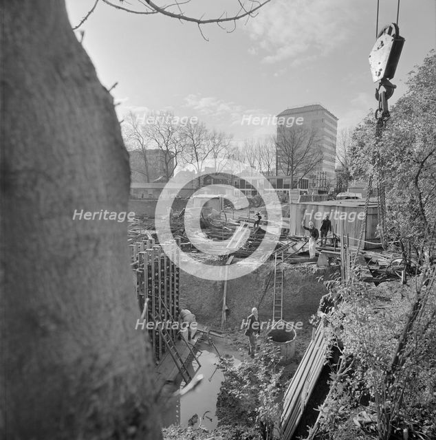 London Central Mosque and The Islamic Cultural Centre, Park Road, Regent's Park, GLA, 15/11/1974. Creator: John Laing plc.