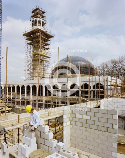 London Central Mosque and The Islamic Cultural Centre, Park Road, Regent's Park, GLA, 05/05/1976. Creator: John Laing plc.