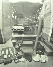 London County Council ambulance interior and equipment, 1925