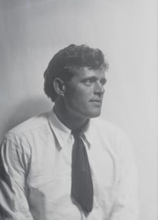 London, Jack, portrait photograph, between 1906 and 1916. Creator: Arnold Genthe