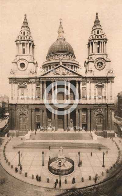 'London, St. Paul's Cathedral', 1924, (c1900-1930). Artist: Unknown.
