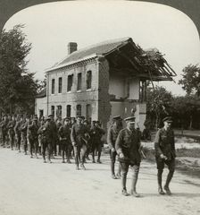 London Territorials on the march, La Bassee Road, northern France, World War I, 1914-1918.Artist: Realistic Travels Publishers