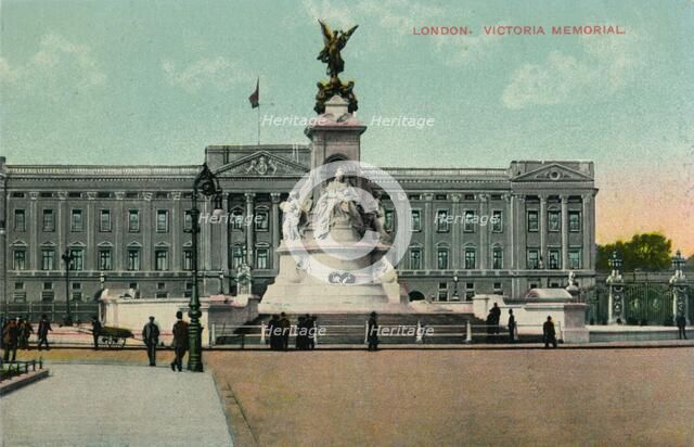 'London, Victoria Memorial', c1913. Artist: Unknown.