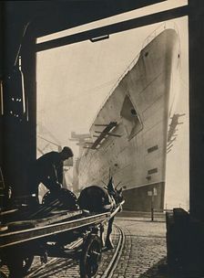 Long As A Street, Lofty As A Tower, 1930-1934, (1936)