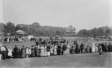 Long Branch, 1918, judging ponies, 1918. Creator: Bain News Service