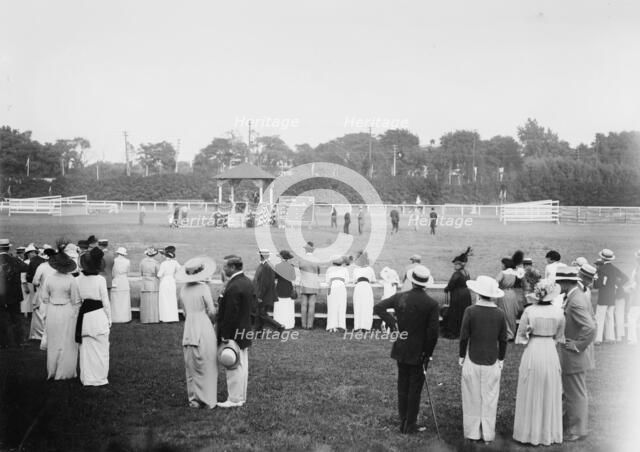 Long Branch Horse Show, 1913. Creator: Bain News Service.