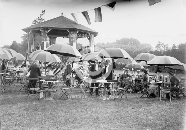 Long Branch Horse Show, between c1910 and c1915. Creator: Bain News Service.