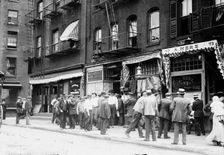 Long shoreman's strike - N.Y., between c1910 and c1915. Creator: Bain News Service