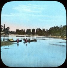 Looking down the Jhelum from the island, India, late 19th or early 20th century