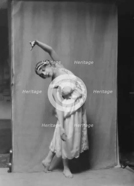 Lopoukhova, Lydia, Miss, 1914 Feb. 4. Creator: Arnold Genthe.