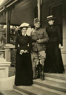 Lord Roberts and his Daughters at Pretoria 1900, (1901). Creator: Horace Walter Nicholls
