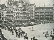 Lord Roberts Superintending the Arrangements in St. Paul's Churchyard 1897. Artist: E&S Woodbury