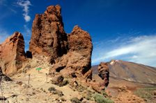 Los Roques de Garcia, Parque Nacional del Teide, Tenerife, Canary Islands, 2007. Creator: Peter Thompson