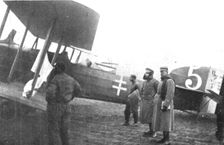 'La Capitulation Allemande; Le depart du capitaine allemand von Geyer qui, le 11 novembre..., 1918. Creator: Unknown