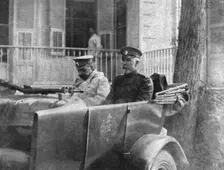 'La capitulation Bulgare; Le general Loukof, accompagne d'un officier bulgare, quitte..., 1918. Creator: Unknown