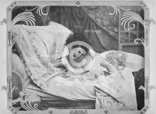 'La Carte Favorable', 1900. Artist: Unknown.