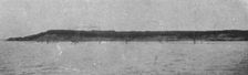 La chasse aux voiliers Turcs dans la mer Noire; Tout ce qui reste au-dessus de l'eau, une..., c1915 Creator: Unknown