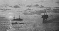 La chasse aux voiliers Turcs dans la mer Noire; Autre voilier turc incendie apres avoir..., c1915. Creator: Unknown