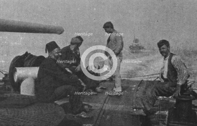 'La chasse aux voiliers Turcs dans la mer Noire; Equipage turc d'un voilier coule', c1915. Creator: Unknown.