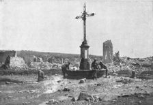 La croix d'Avocourt: restee debout au milieu du village aneanti 1916. Creator: Unknown