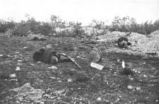 La bataille de Champagne; L'ennemi, malgre son desarroi, nous opposa une vive..., 1915 (1924). Creator: Unknown