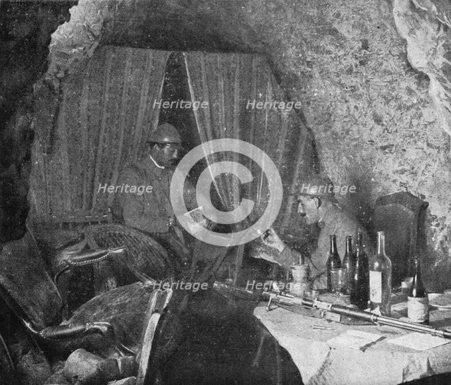 'La bataille de la Somme; Ancienne chambre d'officiers allemands dans les souterrains de..., 1916. Creator: Unknown.