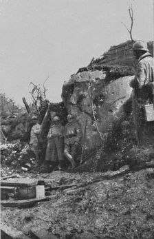 La bataille de la Somme; Abri betonne allemand pres de la gare de Combles 1916. Creator: Unknown
