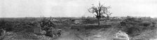 La Bataille de la Somme; en terrain reconquis sur la route de Peronne; un "etonnant..., 1916. Creator: Unknown