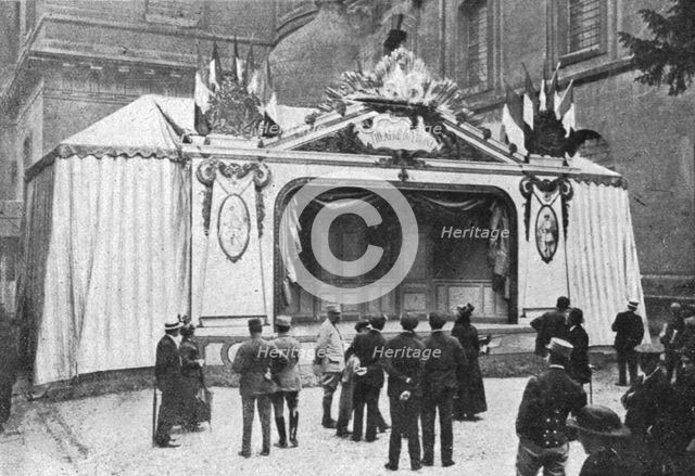 ''La Bataille de la Somme; Le Theatre du front', 1916. Creator: Unknown.