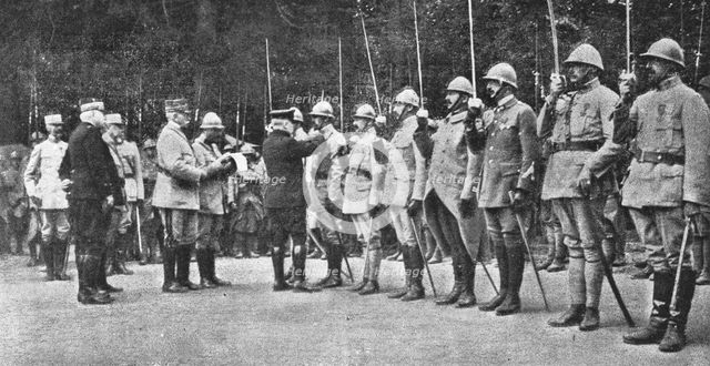 'La bataille de la Somme; M. Poincare decore des officiers de la 10e armee, commandee par..., 1916. Creator: Unknown.