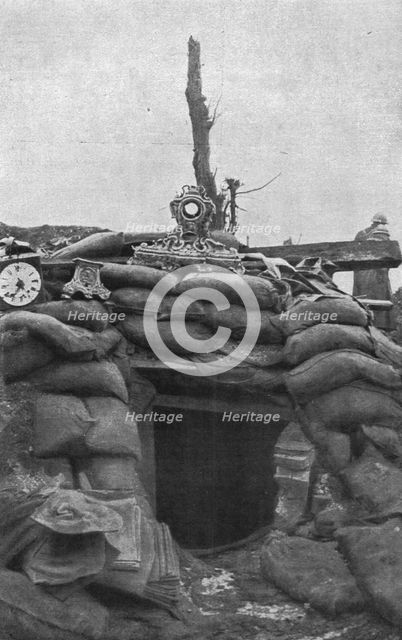 'La bataille de la Somme; Pendules trouvees par nos soldats dans une cagna allemande de la..., 1916. Creator: Unknown.