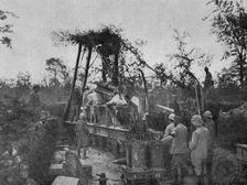 'La Bataille de la Somme; piece de 240 en action 1916. Creator: Unknown