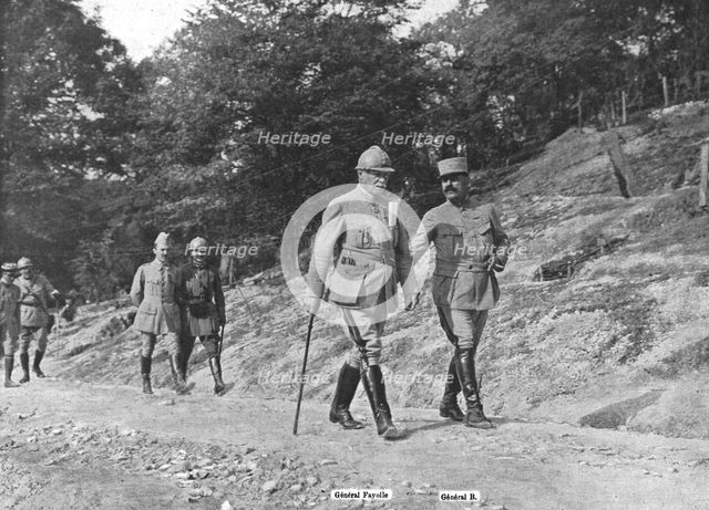 ''La Bataille de la Somme; Pres d'un poste de commandement, le troisieme jour de l'offensive', 1916. Creator: Unknown.