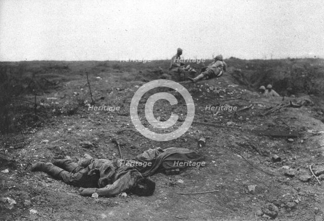 ''La Bataille de la Somme; un coin du camp de bataille', 1916. Creator: Unknown.