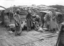 La gauche du front allie; Un poste avance des lignes belges 1917. Creator: Unknown