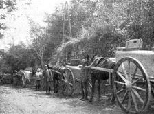 La grande attaque du Carso (aout 1916); Service de ravitaillement d'eau pour les troupes 1916. Creator: Unknown