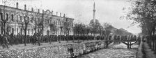 La derniere etape de l'offensive; Defile de prisonniers bulgares a monastir, le 19 novembre 1916, s Creator: Unknown